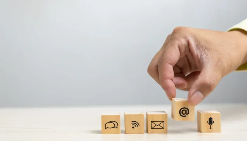 hand picking email icon